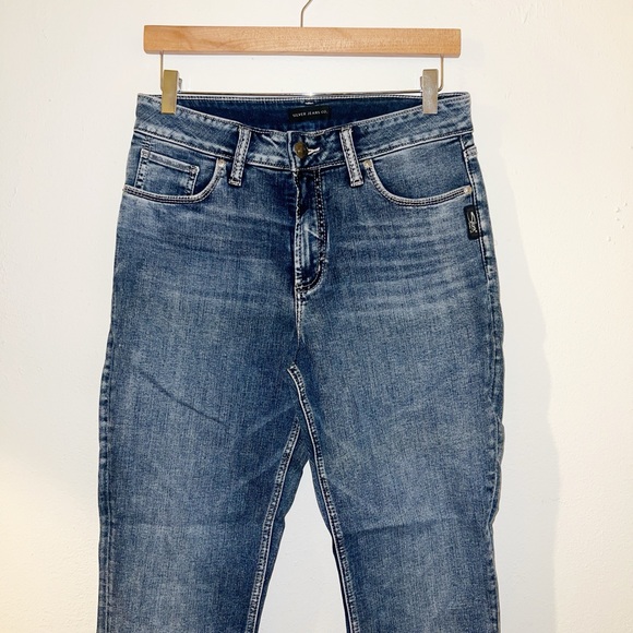 Silver Jeans co Avery straight cuffed hem medium wash MidRise jeans - Picture 2 of 11